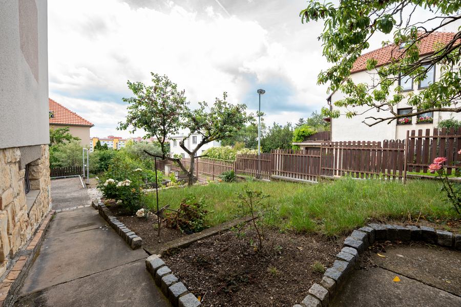 Zahrada, vila Rektorská, Praha 10 – Malešice
