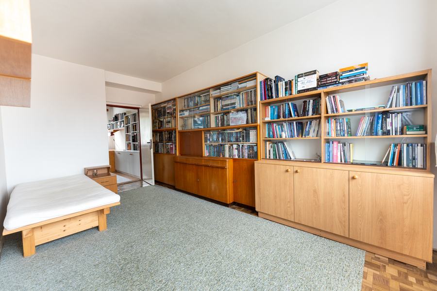 Pokoj, vila Rektorská, Praha 10 – Malešice