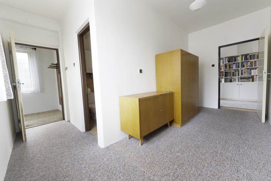 Hala, vila Rektorská, Praha 10 – Malešice